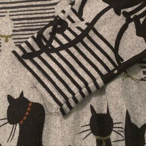 Cat Sweater Tunic Size Large Long Sleeve